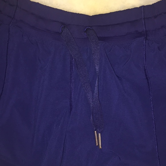 Hotty Hot Shorts Size 4 - Picture 4 of 6